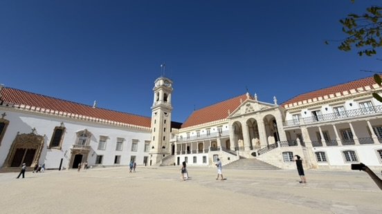Dziedziniec uniwersytetu w Coimbrze